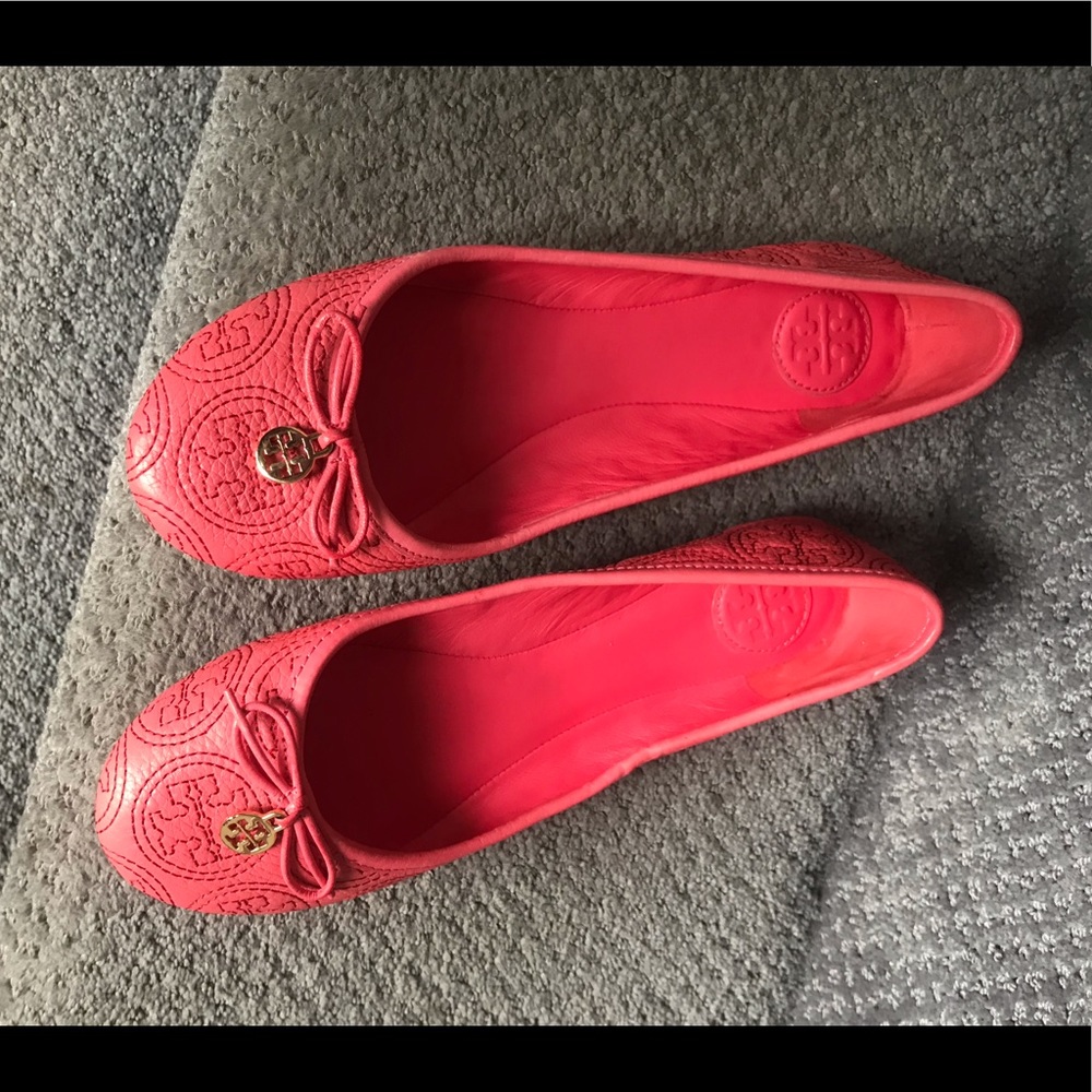 Tory Burch coral flats size 7.5